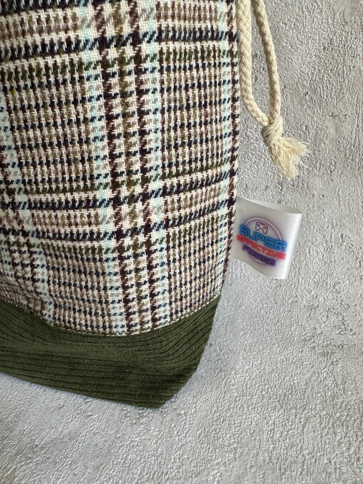 Woollen Dogtooth Check Medium Project Bag