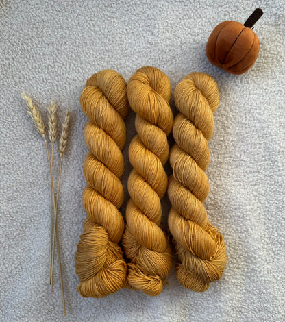 Gengko - Cozy Gaming - Dyed to Order (3-5 weeks)