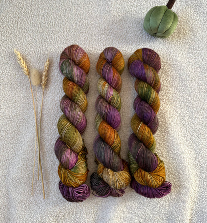 Blossom - Cozy Gaming - Dyed to Order (3-5 weeks)