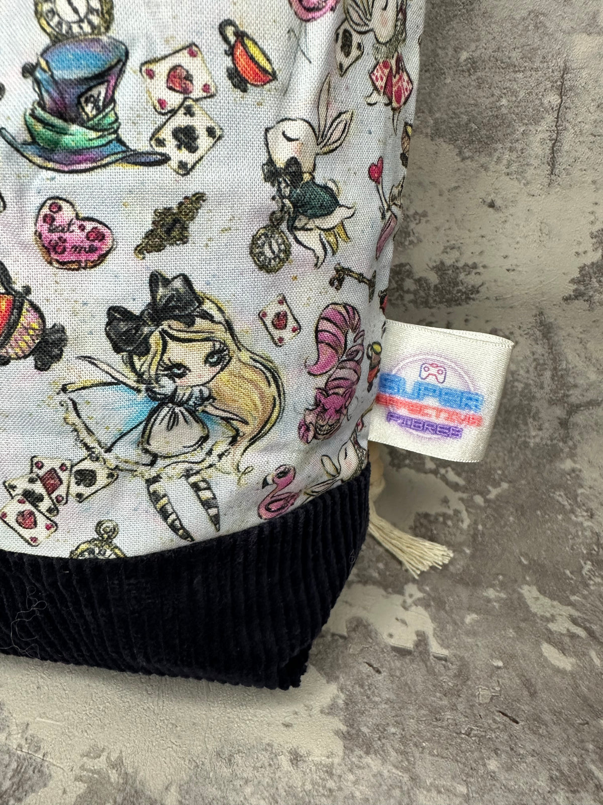 Wonderland Medium Project Bag