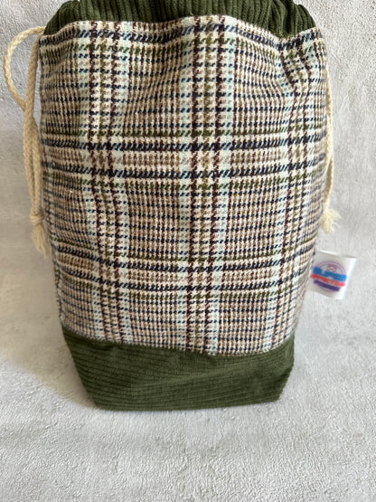 Woollen Dogtooth Check Medium Project Bag